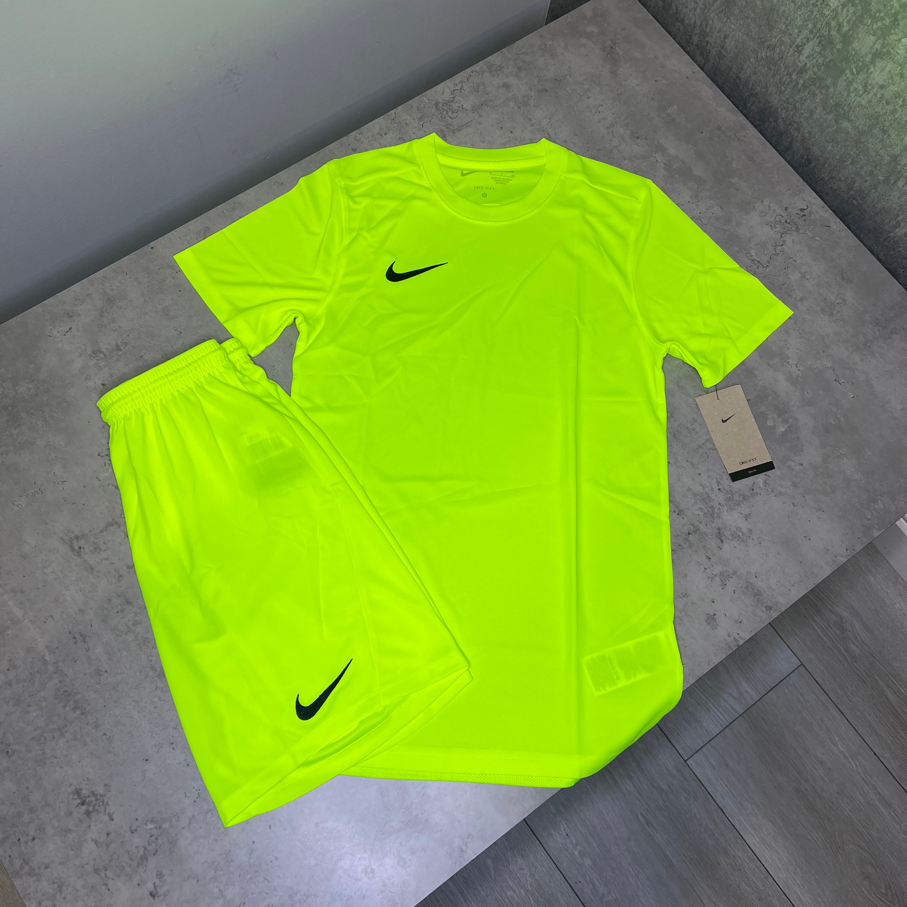 Nike Dri Fit Set “Volt Yellow”