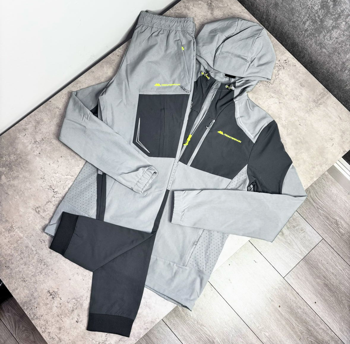 Monterrain Orbit Tracksuit “Grey/Volt”